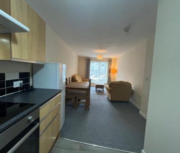 1 bedroom flat to rent - Photo 4