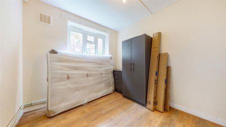 4 bedroom apartment to rent - Photo 4