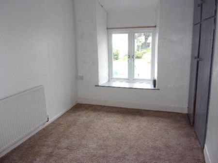 2 bedroom semi-detached house to rent - Photo 5