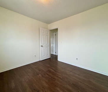 For Lease - 5 Ferndale Drive Unit# 2, Barrie, Ontario - Photo 3