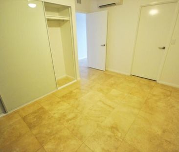 OCEANAIRE 1X1 APARTMENT - Executive Living at its best! - Photo 2