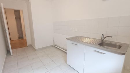 location Appartement T4 DE 89.04m² À PARIS - Photo 3