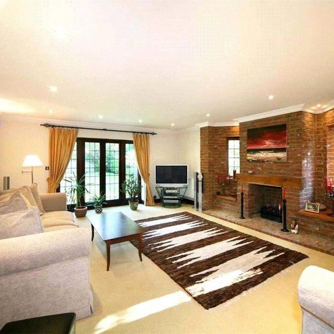 4 bedroom detached house to rent - Photo 1