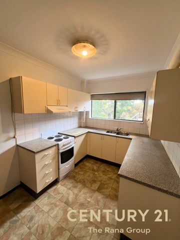 Spacious Two-Bedroom Unit in Prime Harris Park Location - Photo 5