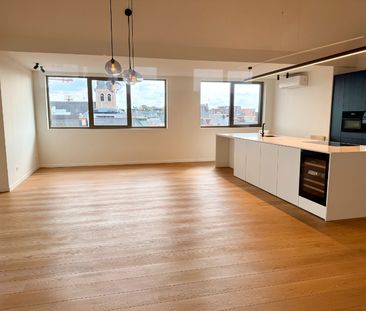 PENTHOUSE SERVICEFLAT MET 3 SLPK, 2 BADK, 2 TERRASSEN - Foto 2