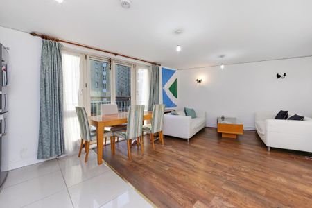 3 bedroom apartment to rent - Photo 3