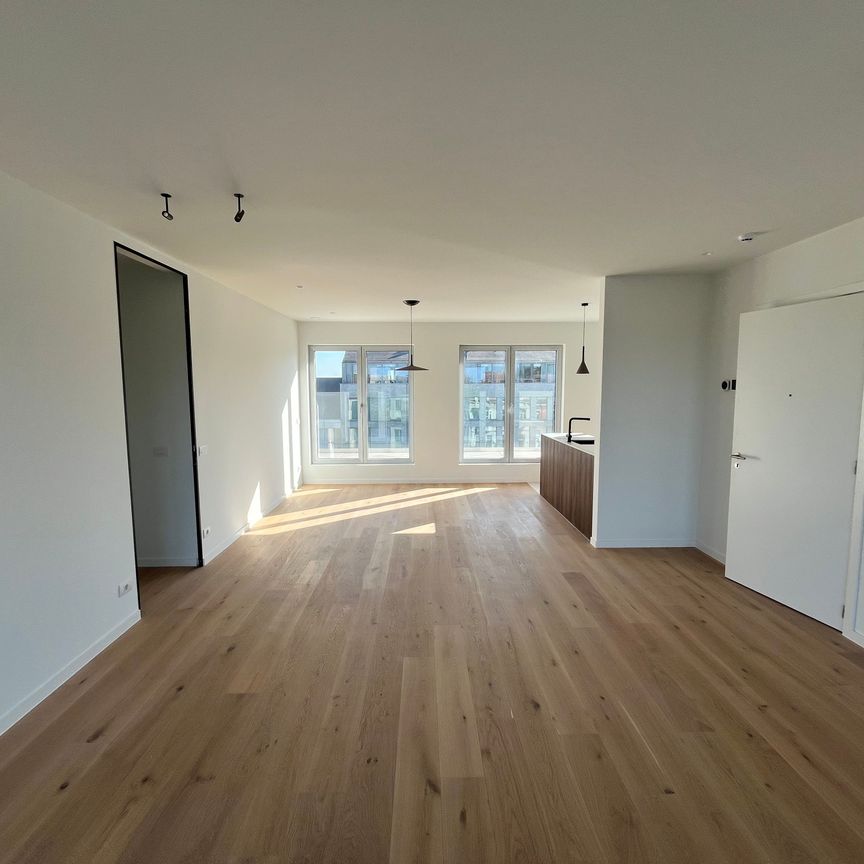Instapklaar nieuwbouwappartement te huur in hartje Eeklo! - Photo 1