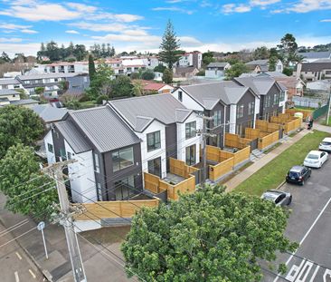 Brand-New 2-Bedroom Townhouse in Onehunga - Photo 3