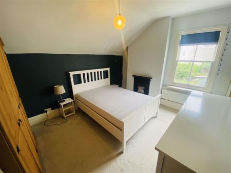 1 bedroom flat to rent - Photo 4