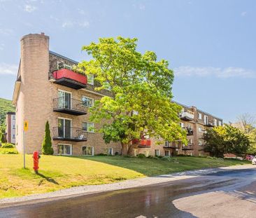 3 1/2 - 305 Rue Pineault, Mont-St-Hilaire - Photo 1