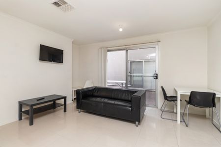 9/2A Selway St, Oaklands Park SA 5046 - House For Rent | Domain - Photo 2