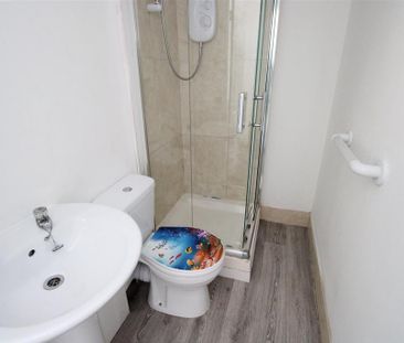 1 bedroom ground floor flat to rent - Photo 4