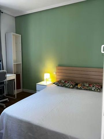 Calle Roma, Madrid, Community of Madrid 28028 - Photo 3