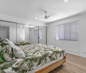 Family-Friendly Living with a Pool in a Prime Burleigh Waters Location - Photo 5