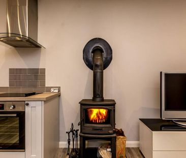 2 bedroom cottage to rent - Photo 3