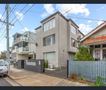 Furnished One Bedroom Unit - Photo 1