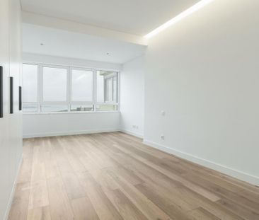 4 room luxury Apartment for rent in Lisbon - Photo 3