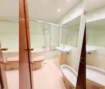 Room in a shared 3-bedroom apartment for rent in Castillejos, perfect for professionals and students. - Foto 5