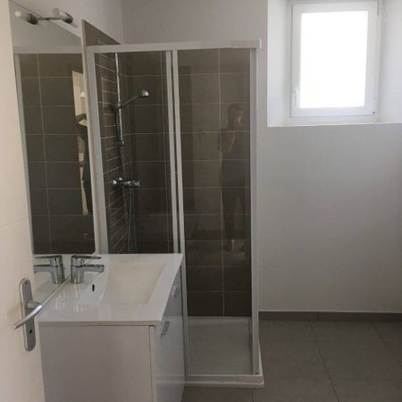 Location appartement 3 pièces 59.06 m² à Aurel (26340) - Photo 3