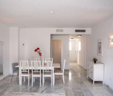2 Bedroom Apartment For Rent in Nueva Andalucía, Málaga - Foto 6