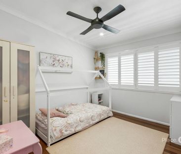 31, Redgrave Street, QLD, Stafford Heights - Photo 2
