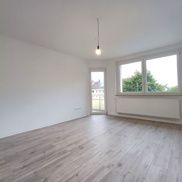 MIt gepflegten und weitlaüfigen Grünanlagen - Photo 1