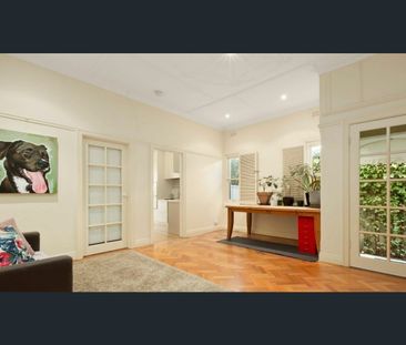 Charming Victorian Home in the Heart of South Yarra - Photo 1