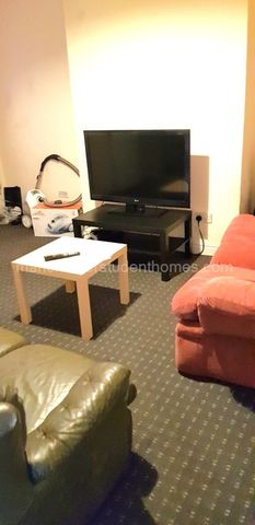 Hibbert Street, Manchester, M14 5NT - Photo 2