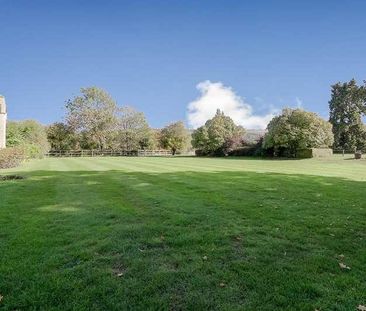 Prestbury Manor, GL52 - Photo 3