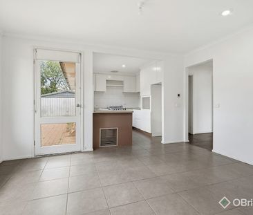 Great Home in the Heart of Melton! - Photo 2