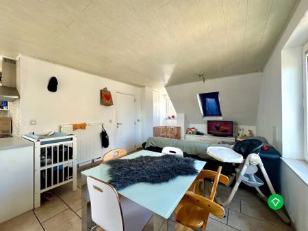 Instapklaar appartement met terras en 3 slaapkamers in een rustige wijk te Eernegem - Foto 2