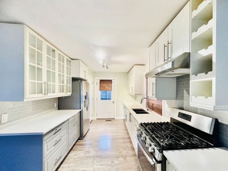 For Lease - 12 Creskwick Court Unit# Main, Barrie, Ontario - Photo 4