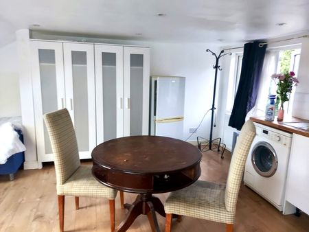 Oakdale Road, Finsbury Park, North London, N4 - Photo 5