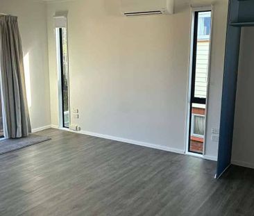 2-Bedroom Home in Titirangi - Photo 5