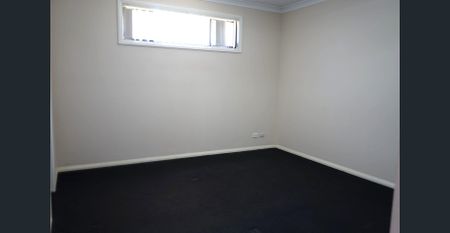 Recently Updated Three Bedroom Family Home - Photo 4