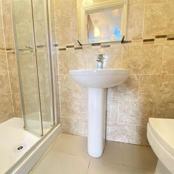 Hamilton Road, Ealing, W5 - Photo 1