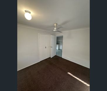 6 Pillich Street, Kawana, Qld 4701 - Photo 4