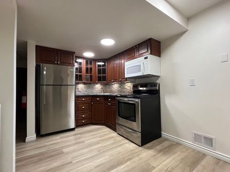 For Lease - 77 King Street Unit# Unit 3, Halton Hills, Ontario - Photo 2