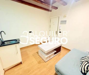 Piso en alquiler en Centro - Photo 2