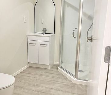 Modern one Bedroom Unit for Rent in Takanini - Photo 4