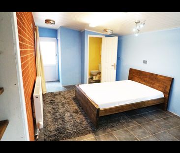 5 Bed Semi-Detached House, Snowdon Road, BS16 - Photo 4