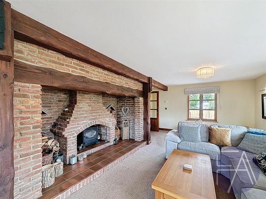 5 bedroom detached house to rent - Photo 1