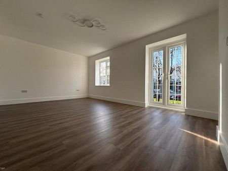 3 bedroom townhouse to rent - Photo 2