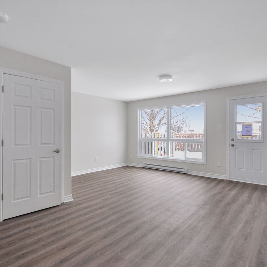For Lease - 2976 Olympic Way Unit# 72, Blossom Park - Airport and Area, Ontario - Photo 1