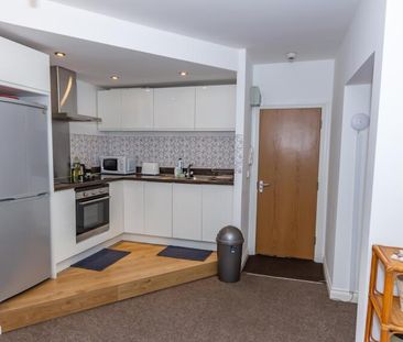 Studio to rent - Photo 1