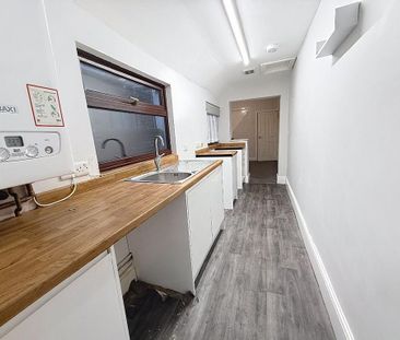 2 bedroom terraced house to rent - Photo 5