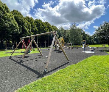 2 bedroom end of terrace house to rent - Photo 2