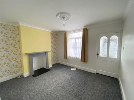 2 bedroom terraced house to rent - Photo 3