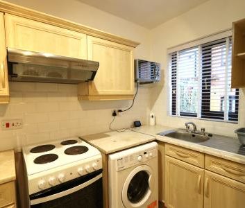 Crompton Street, Warwick, CV34 - Photo 2