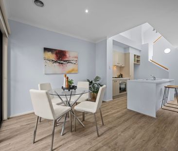 Contemporary Chic, Everyday Practicality - Photo 3